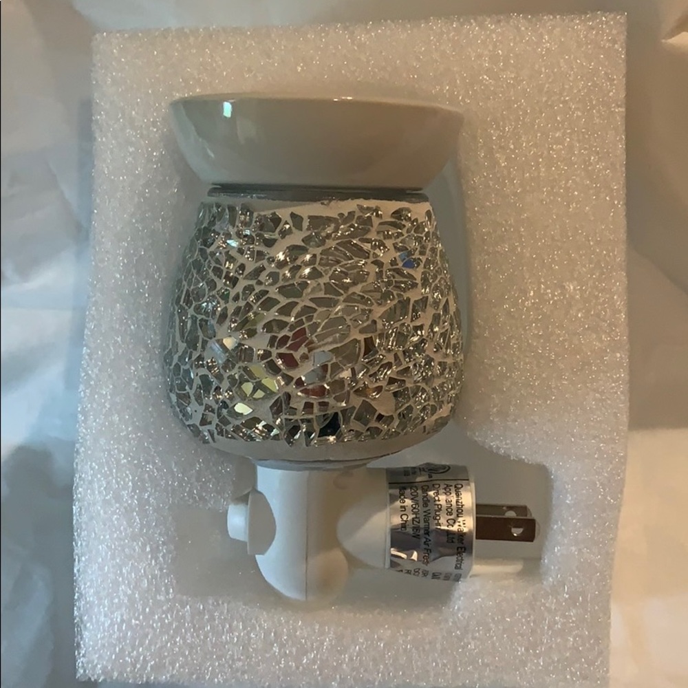 Plug in wax warmer